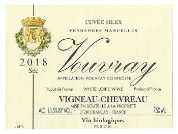 Vigneau-Chevreau Logo